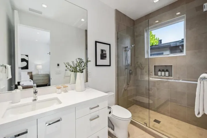 635 Marion Avenue, Palo Alto, California 94301
