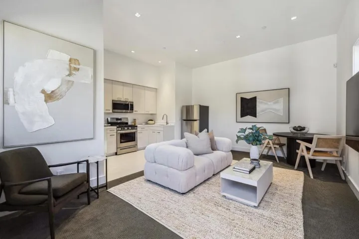 635 Marion Avenue, Palo Alto, California 94301