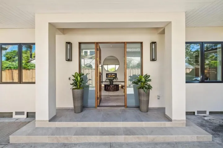 635 Marion Avenue, Palo Alto, California 94301
