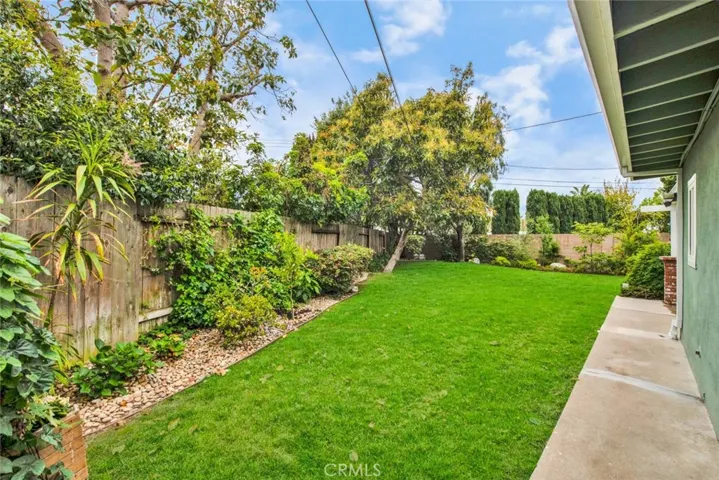 3249 Montana Avenue, Costa Mesa, California 92626