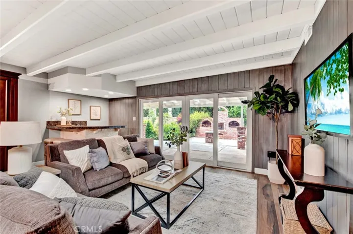 3249 Montana Avenue, Costa Mesa, California 92626