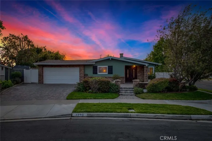 3249 Montana Avenue, Costa Mesa, California 92626