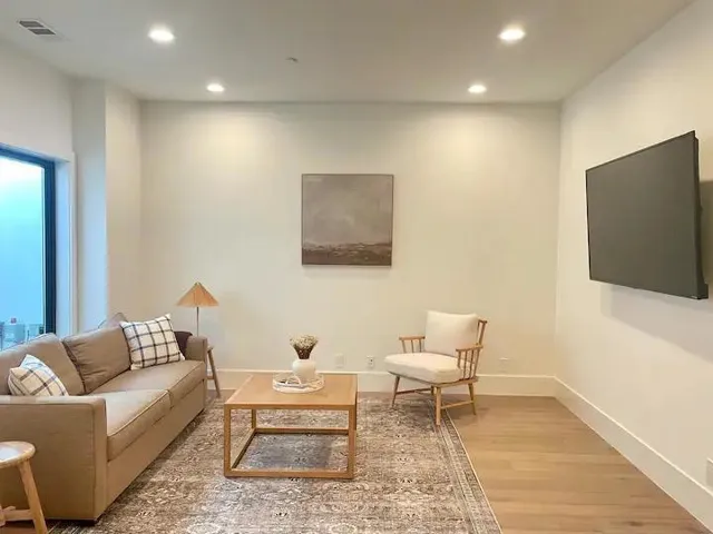 545 Oxford Avenue, Palo Alto, California 94306