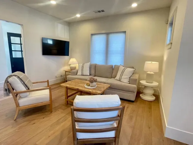 545 Oxford Avenue, Palo Alto, California 94306