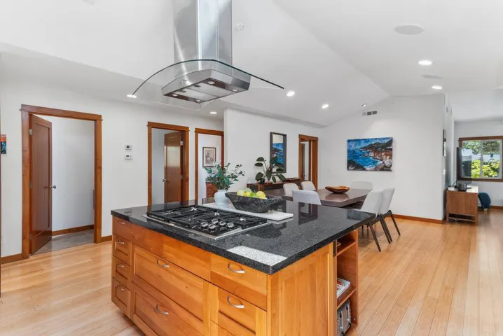 110 Las Lomas Drive, Aptos, California 95003
