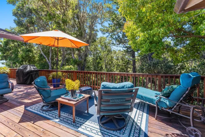 110 Las Lomas Drive, Aptos, California 95003