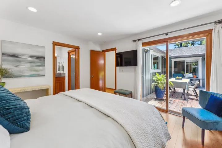 110 Las Lomas Drive, Aptos, California 95003