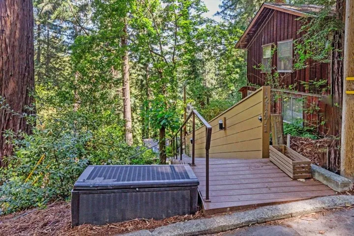 21471 Lee Drive, Los Gatos, California 95033