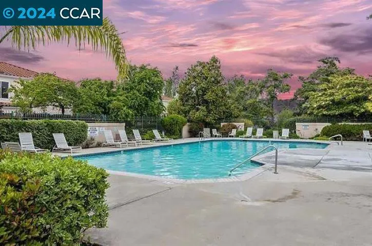 127 Galway Bay, Alameda, California 94502