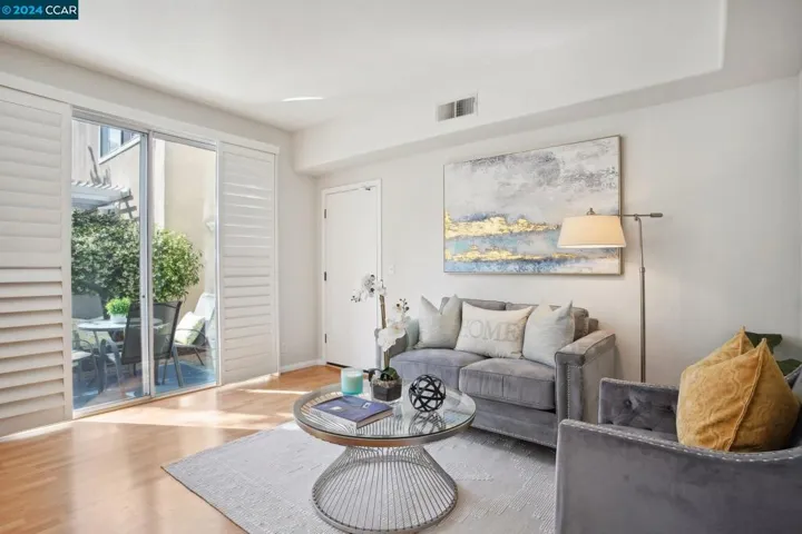 127 Galway Bay, Alameda, California 94502