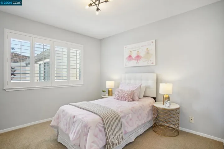 127 Galway Bay, Alameda, California 94502