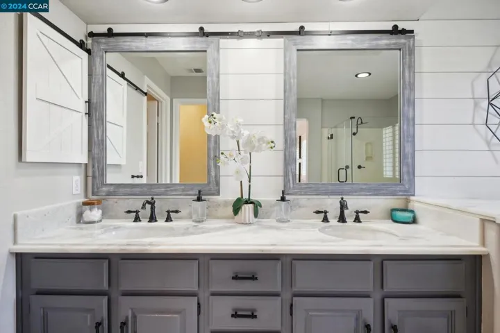 127 Galway Bay, Alameda, California 94502