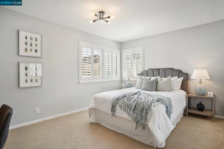 127 Galway Bay, Alameda, California 94502