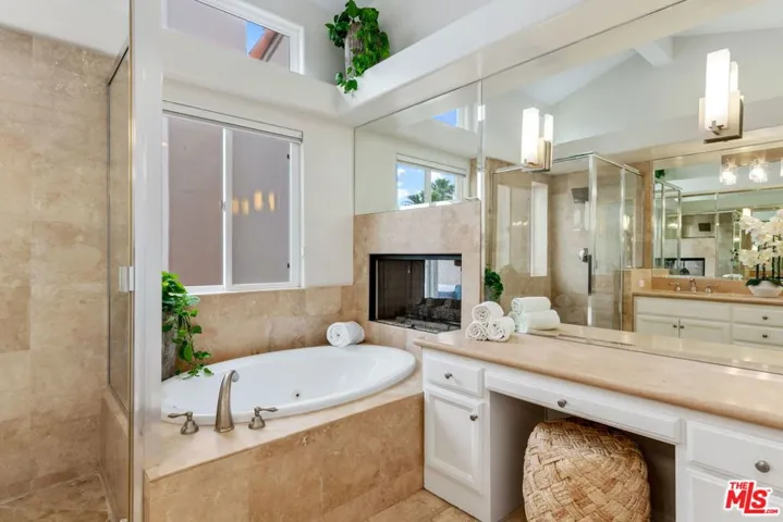 6434 Lunita Road, Malibu, California 90265