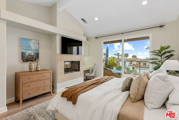 6434 Lunita Road, Malibu, California 90265