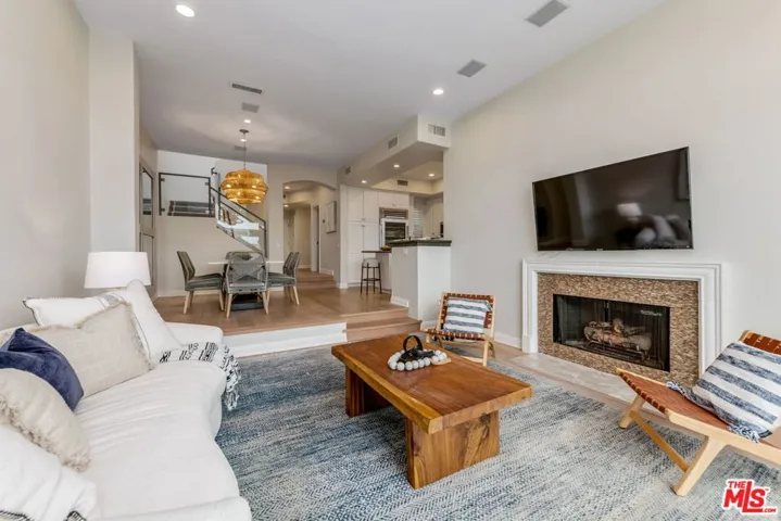 6434 Lunita Road, Malibu, California 90265