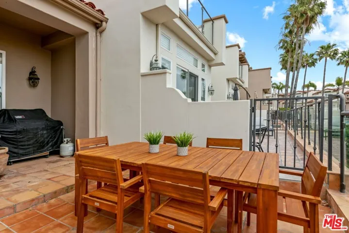 6434 Lunita Road, Malibu, California 90265