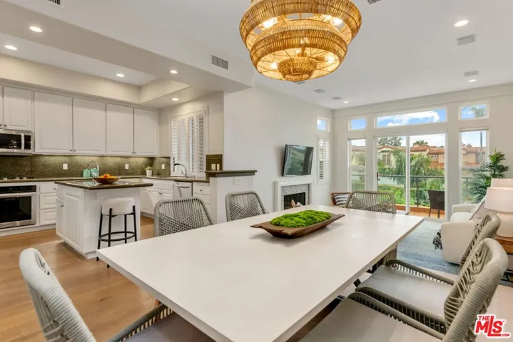 6434 Lunita Road, Malibu, California 90265