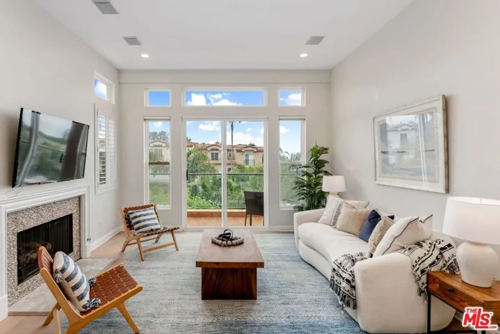 6434 Lunita Road, Malibu, California 90265