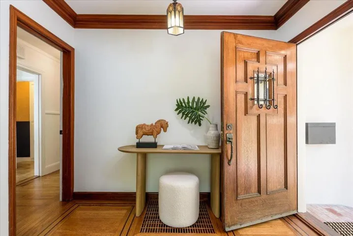 1611 Willow Avenue, Burlingame, California 94010