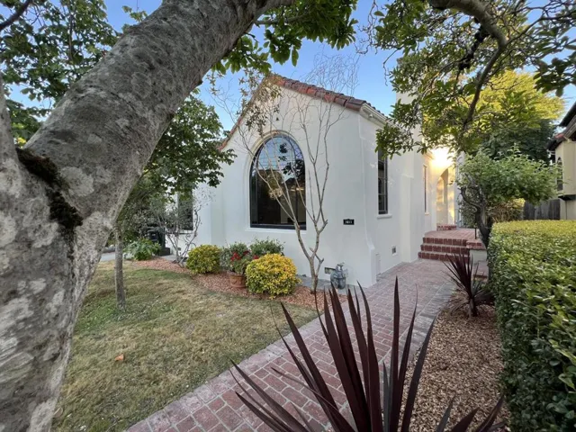 1611 Willow Avenue, Burlingame, California 94010