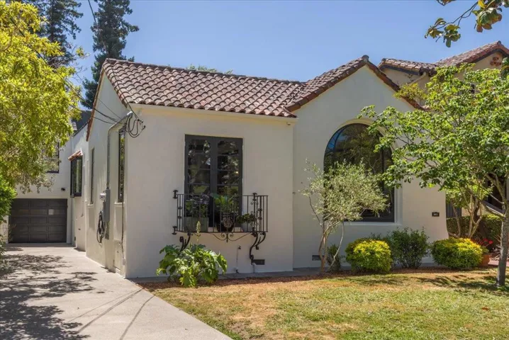 1611 Willow Avenue, Burlingame, California 94010