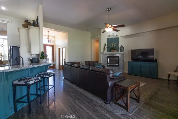 15943 Chateau Montelena Drive, Bakersfield, California 93314