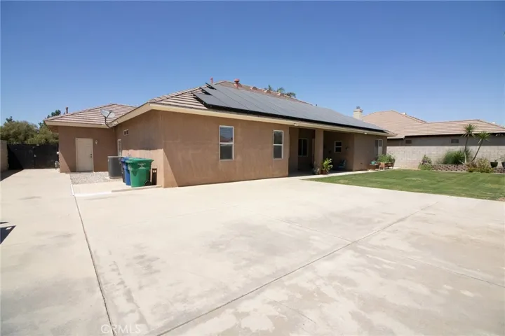 15943 Chateau Montelena Drive, Bakersfield, California 93314