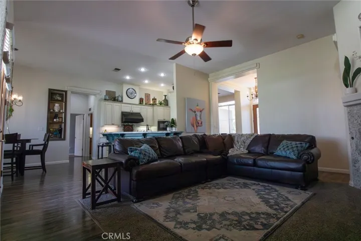 15943 Chateau Montelena Drive, Bakersfield, California 93314