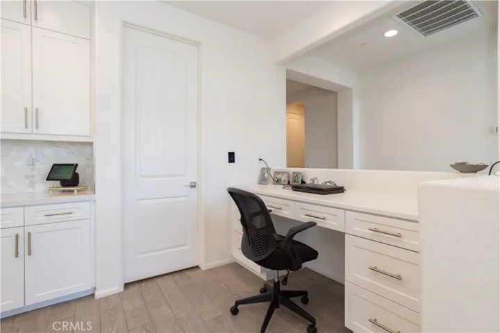 Utility Desk
