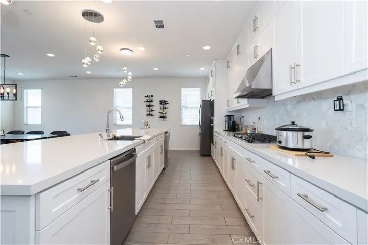 39112 Cocobola Court, Palmdale, California 93551