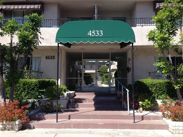 4533 Colbath Avenue 24, Sherman Oaks, California 91423