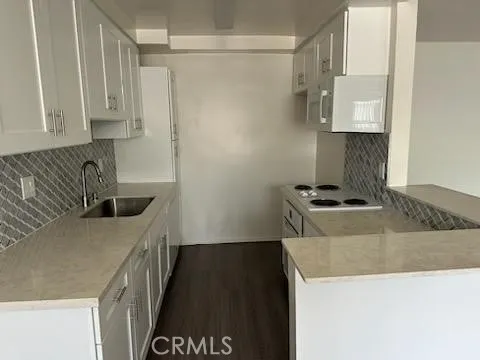 4533 Colbath Avenue 24, Sherman Oaks, California 91423