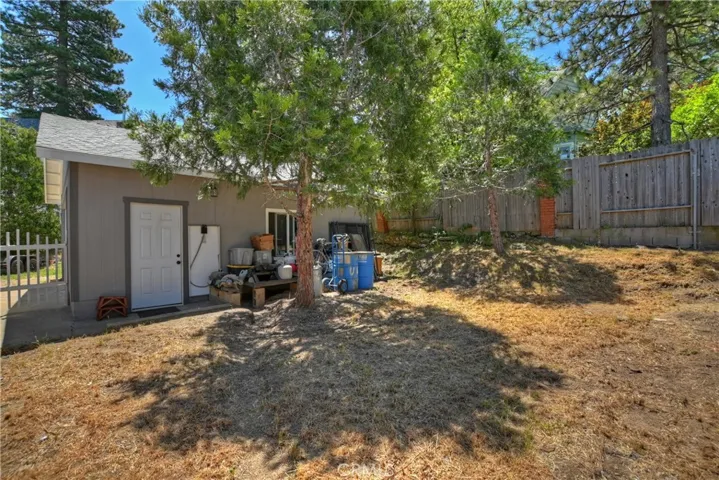 22925 Byron Road, Crestline, California 92325