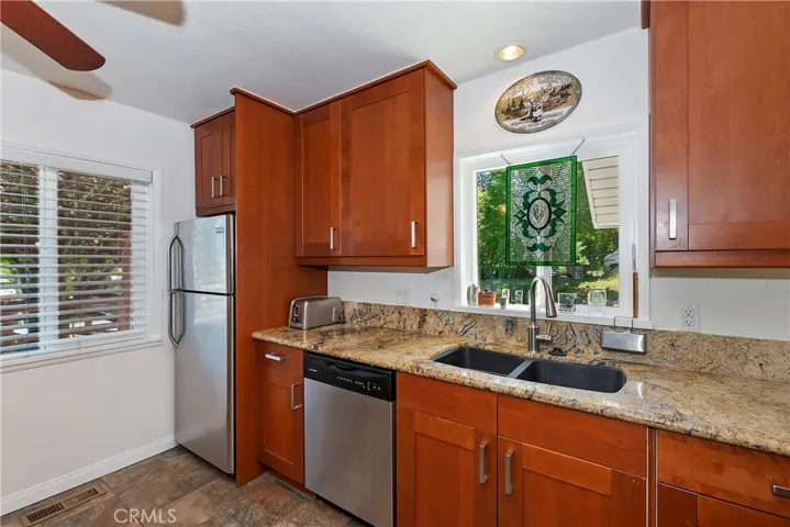 22925 Byron Road, Crestline, California 92325