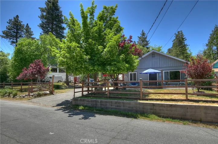 22925 Byron Road, Crestline, California 92325