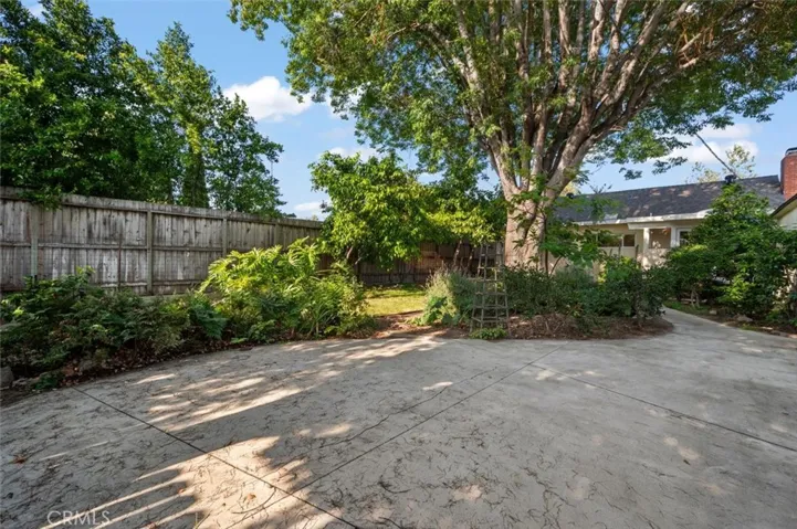 Patio of bonus room.