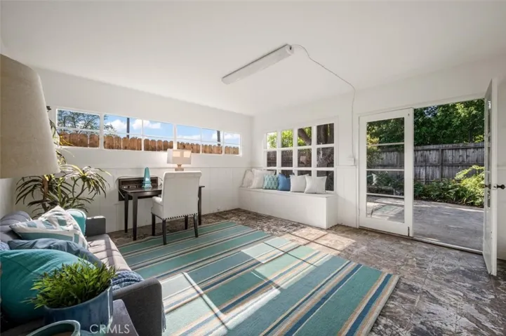 Bonus room- what would you do with this space. Art studio?
