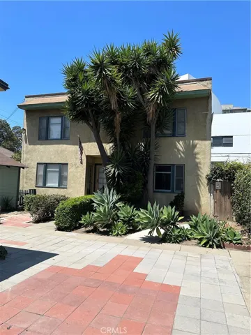 1013 Locust Avenue, Long Beach, California 90813
