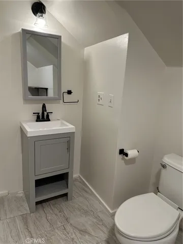 1013 Locust Avenue, Long Beach, California 90813