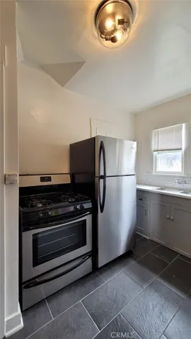 1013 Locust Avenue, Long Beach, California 90813
