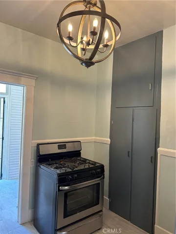 1013 Locust Avenue, Long Beach, California 90813