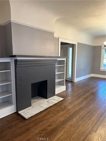 1013 Locust Avenue, Long Beach, California 90813