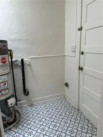 1013 Locust Avenue, Long Beach, California 90813