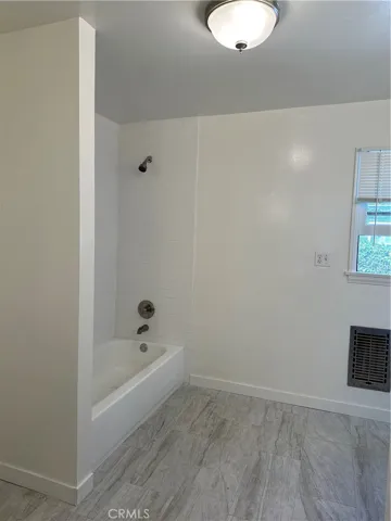 1013 Locust Avenue, Long Beach, California 90813