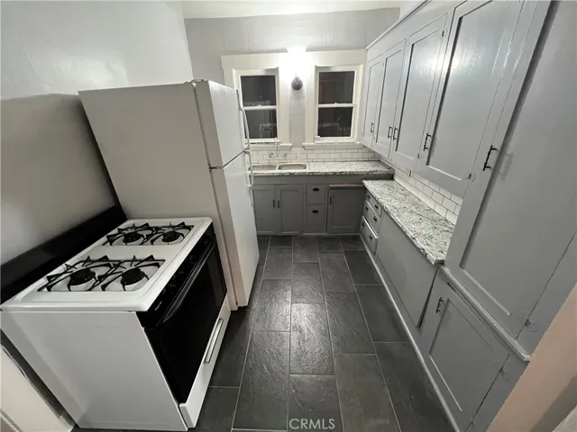 1013 Locust Avenue, Long Beach, California 90813