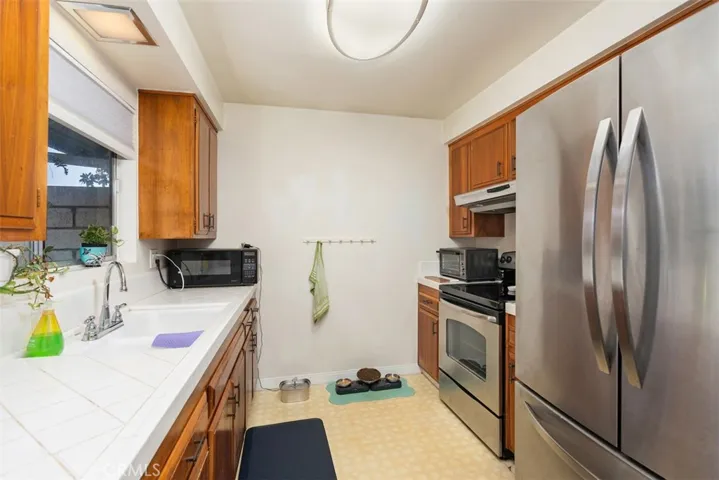 1107 W Memory Lane 14a, Santa Ana, California 92706