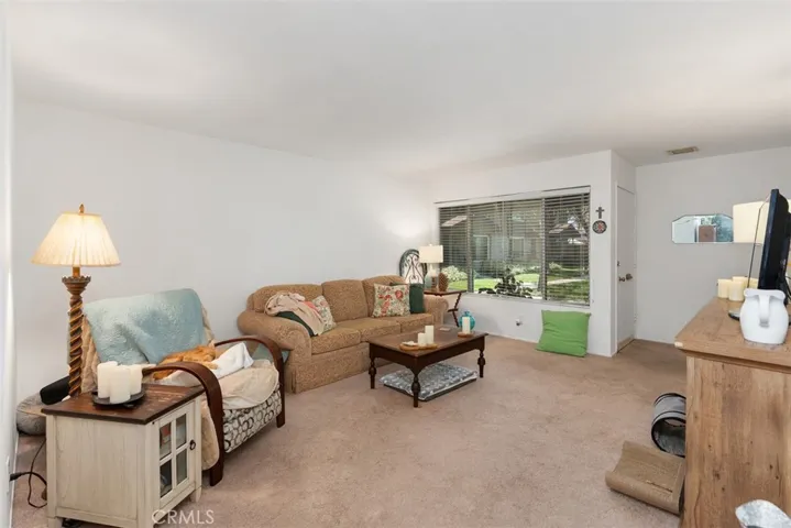 1107 W Memory Lane 14a, Santa Ana, California 92706