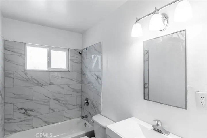 2826 10th Street, Riverside, California 92507