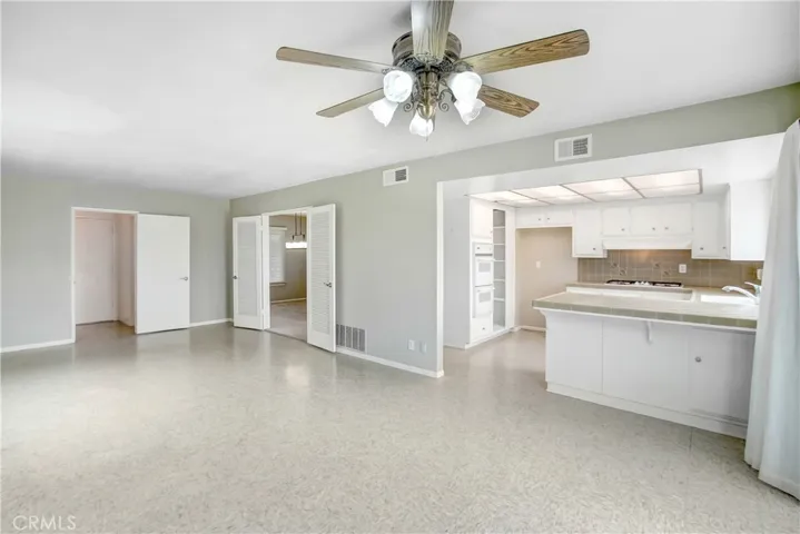 Open Area off the kitchen